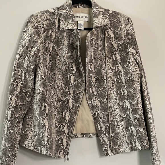 DonCaster - Picture 8 of 8